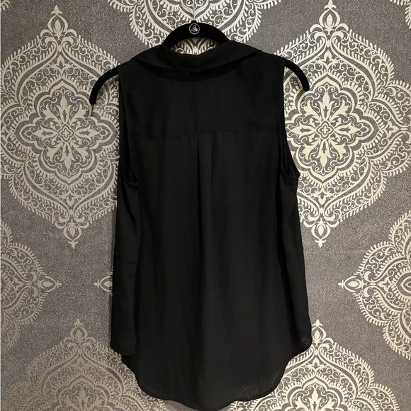 Mossimo Medium Black Sleeveless Women’s button up Top - Picture 3 of 3